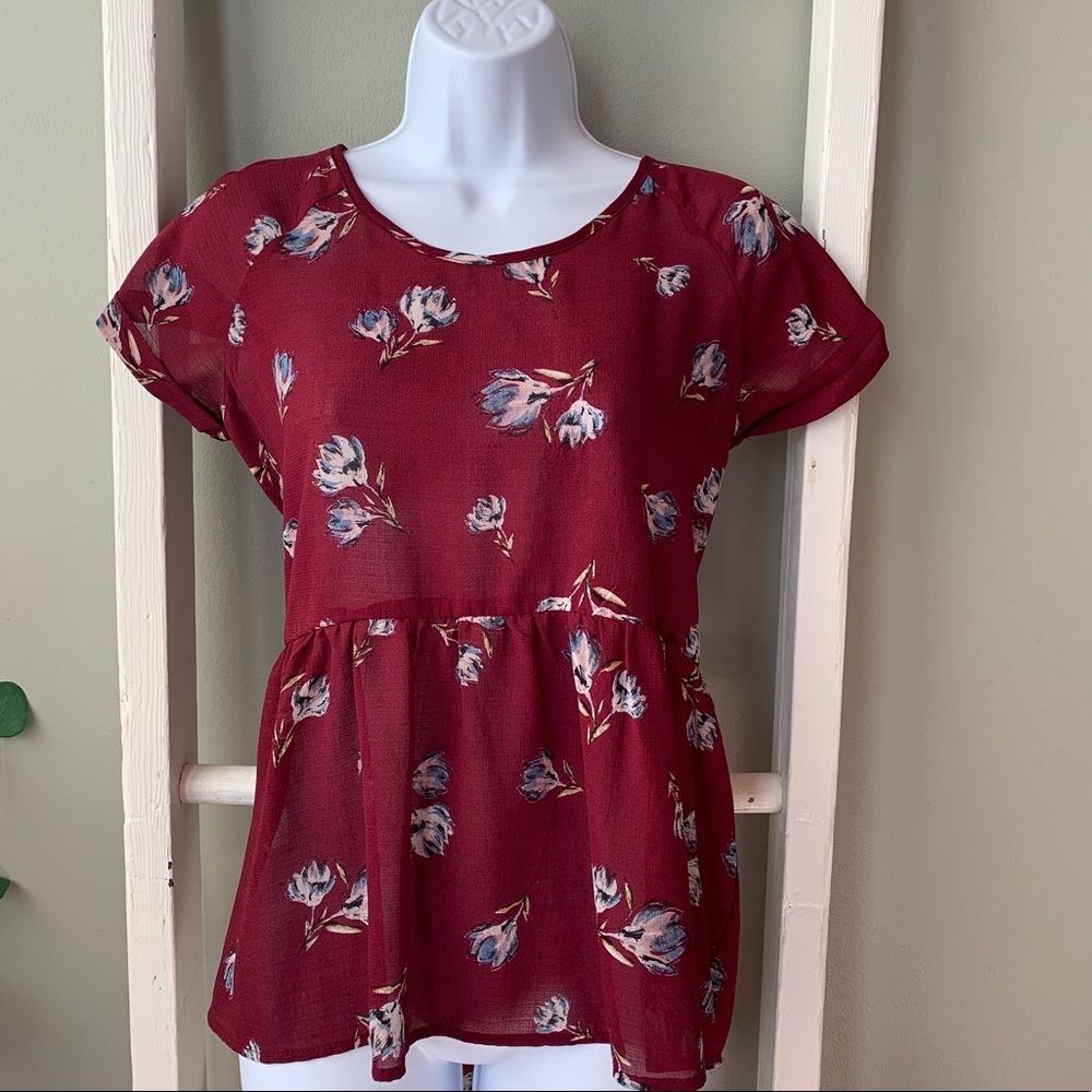 XHILARATION Floral Top